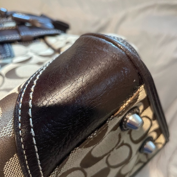 Coach Brown and Tan Signature Tote - Picture 11 of 13